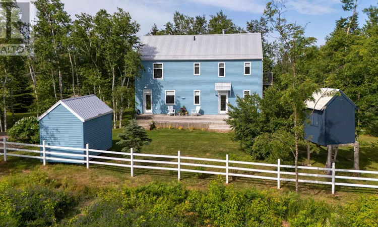 10 Pine Street