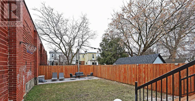 707 Mortimer Avenue, Toronto, ON, M4C 2K1 - 31