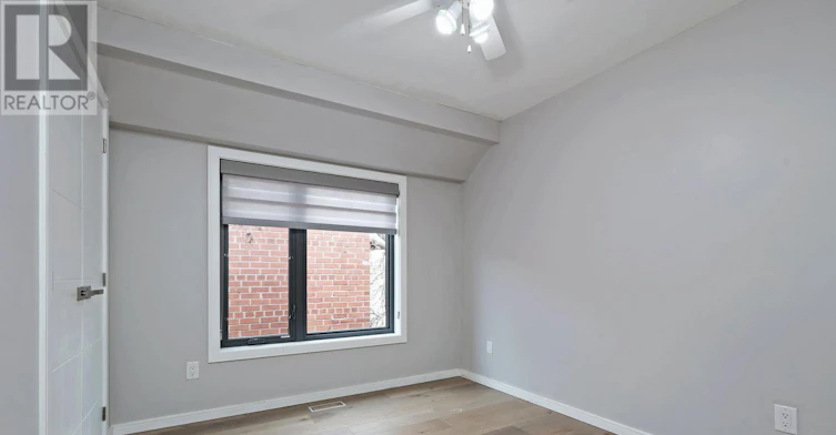 707 Mortimer Avenue, Toronto, ON, M4C 2K1 - 18