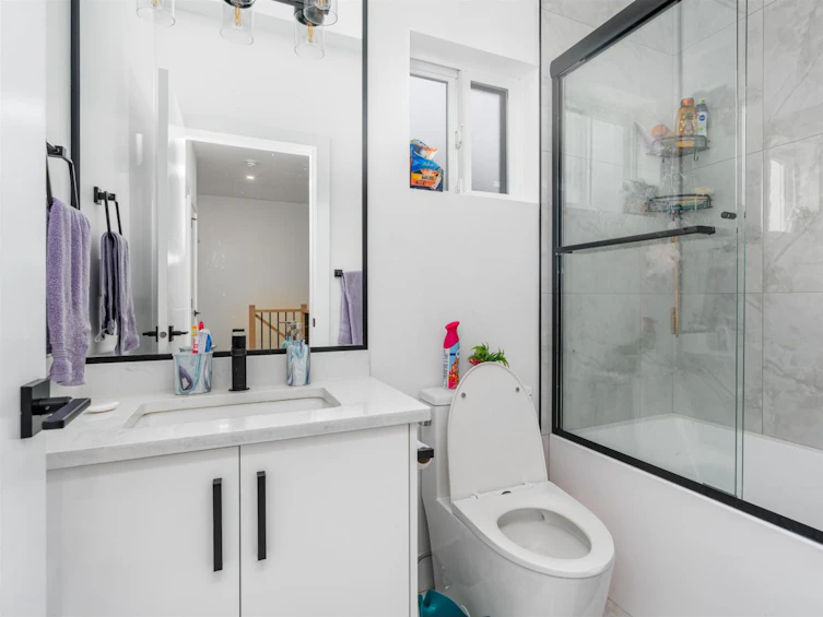 18460 64 Avenue, Surrey, BC, V3S 8J6 - 19