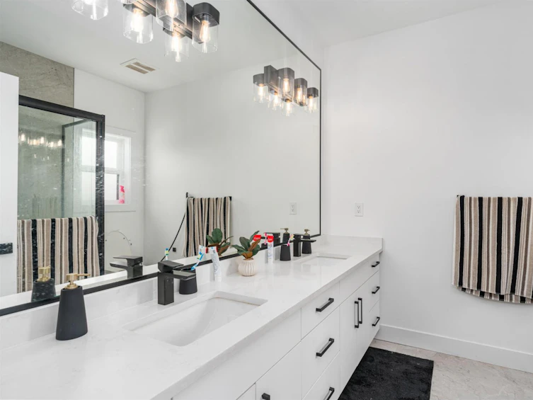 18460 64 Avenue, Surrey, BC, V3S 8J6 - 14