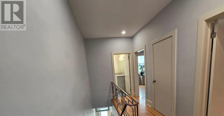 971-5 Main Street E, Hamilton, ON, L8M 1N2 - 3