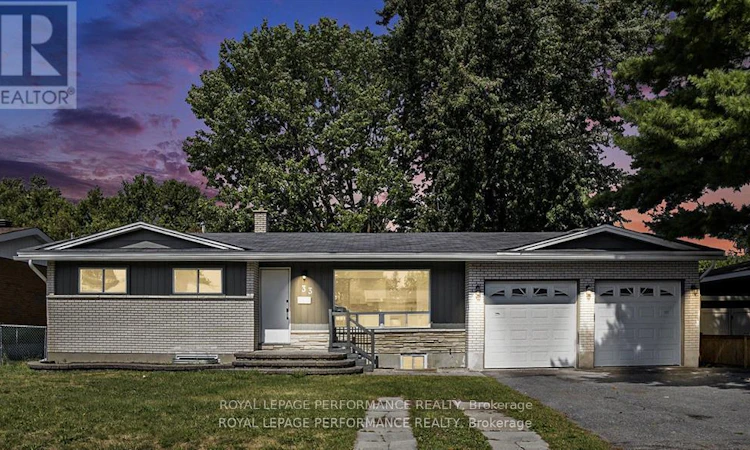 33 Majestic Drive N