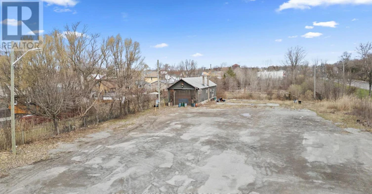1 Drew Street, Welland, ON, L3C 5H8 - 22