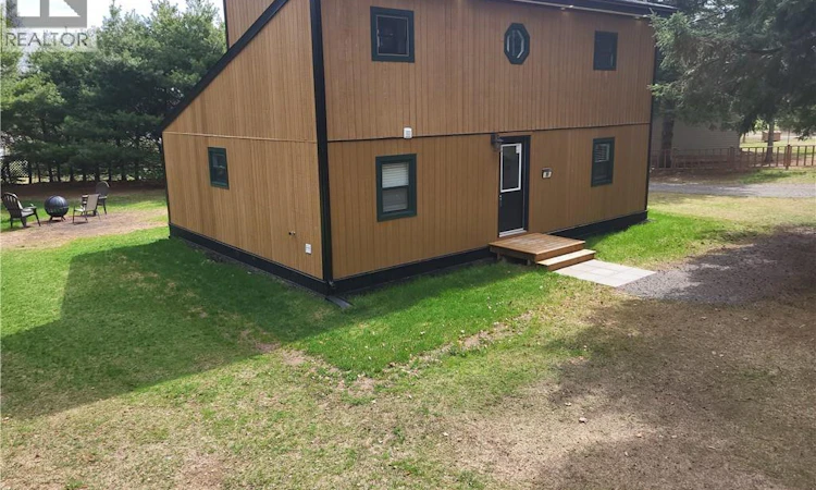 89 Aquila Crescent