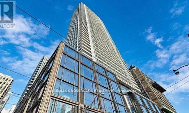 2012-88 Queen Street E