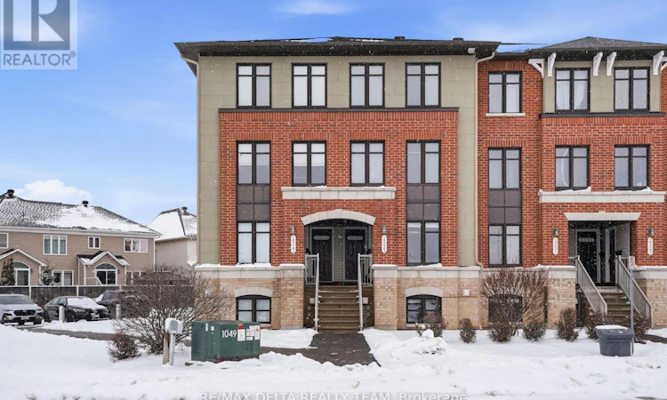 121-2333 Esprit Drive