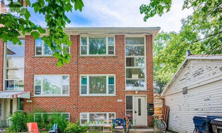 103-105 Gilmour Avenue