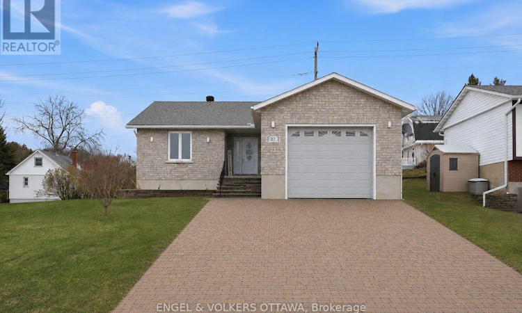 27 Ivy Avenue