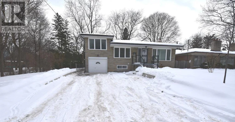 1-113 Holcolm Road, Toronto, ON, M2N 2E1