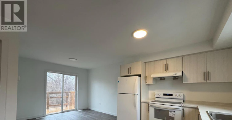 MAIN-127 Highriver Trail, Welland, ON, L3C 0H6