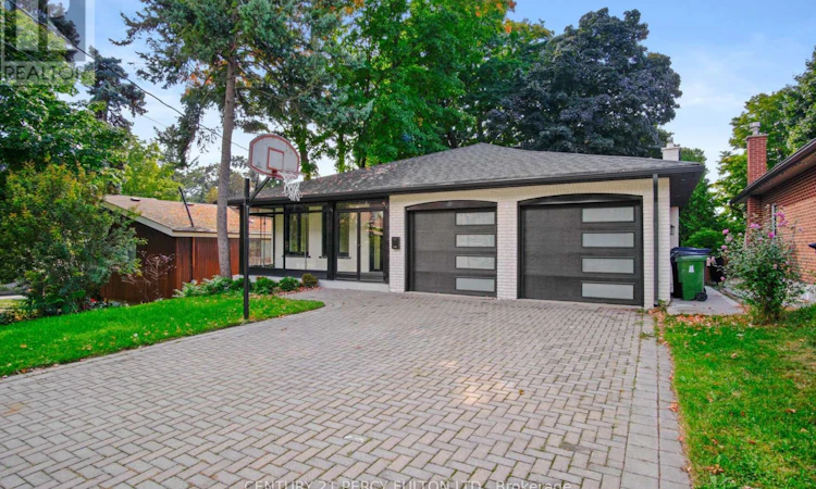 78 Agincourt Drive