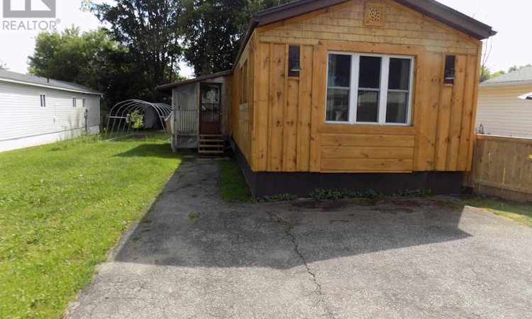 15 Kavanagh Drive Kavanagh Drive S