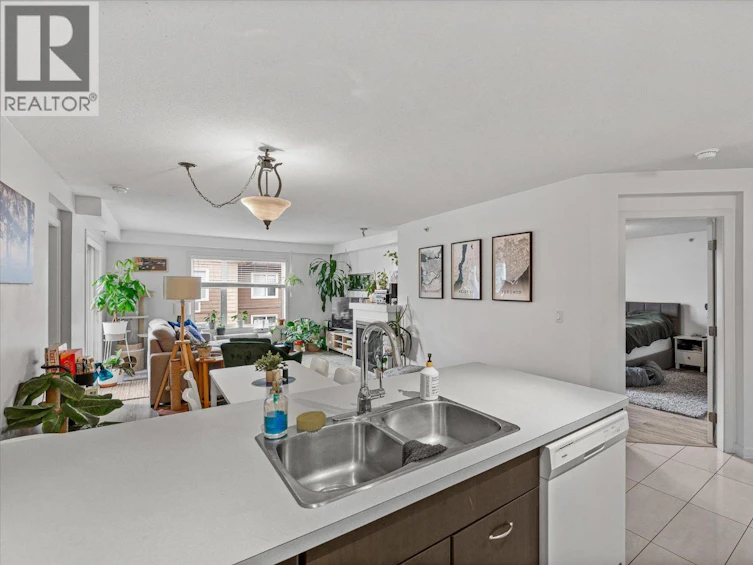 403-539 Yates Road, Kelowna, BC, V1V 2T8 - 16