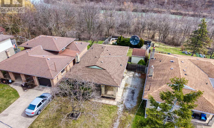 105 Hillview Road