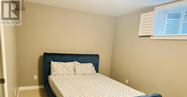100 Creekside Drive, Welland, ON, L3C 0B4 - 16