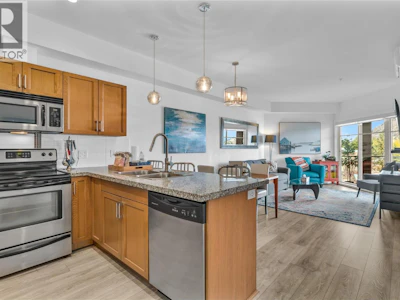 407-3205 Skyview Lane - 2