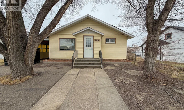 244 Maple Street