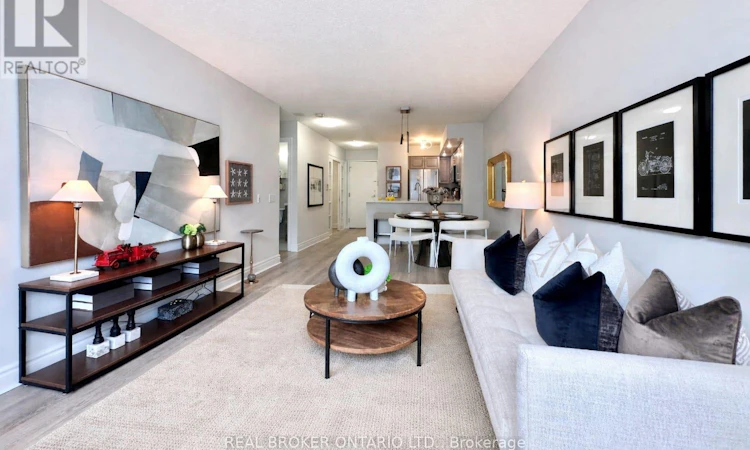 317-5 Northtown Way