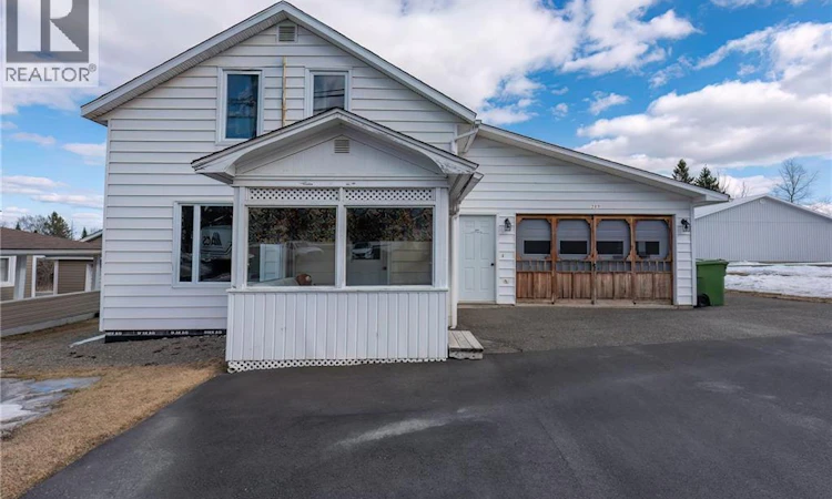 289 Portage Road