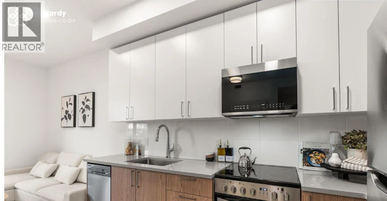 5085 Mchardy Street, Vancouver, BC, V5R 0L7 - 20