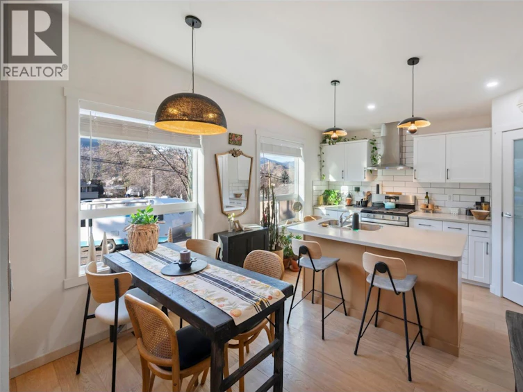 1149 Maple Street, Okanagan Falls, BC, V0H 1R2 - 10
