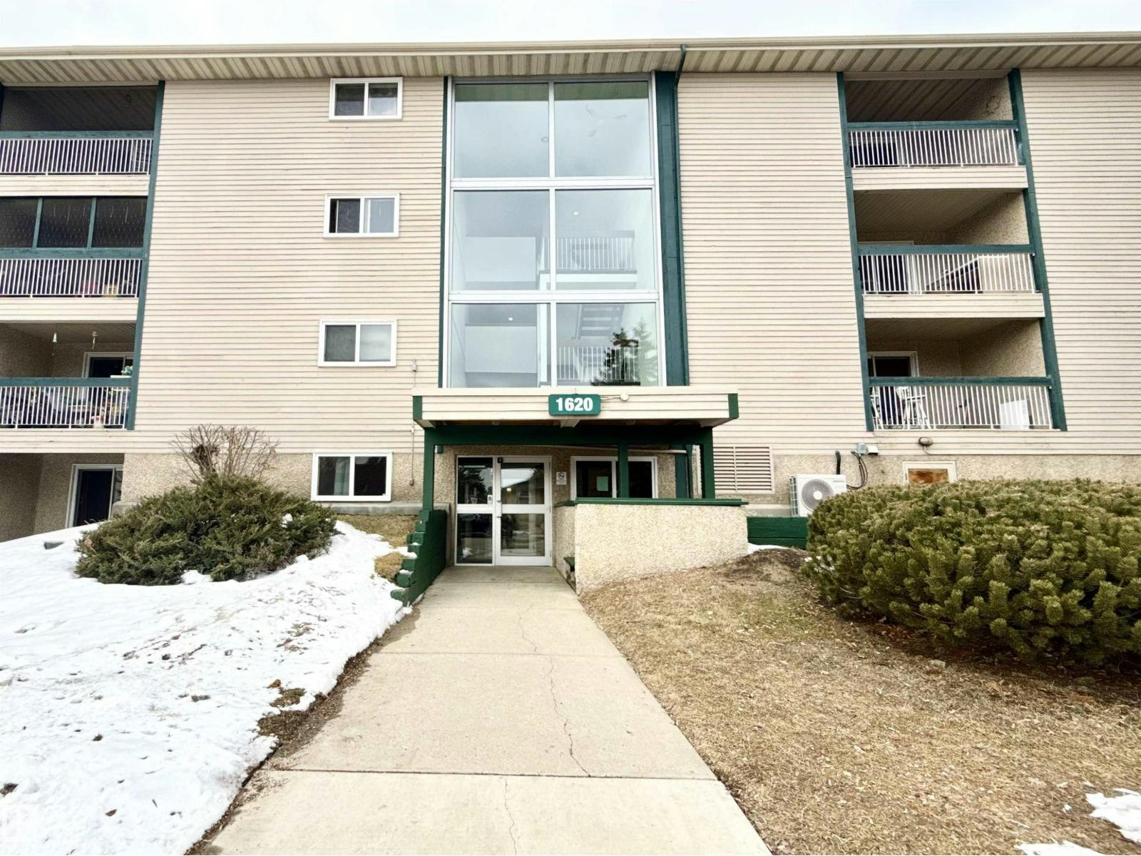 307-1620 48 Street NW, Edmonton, AB, T6L 5P1