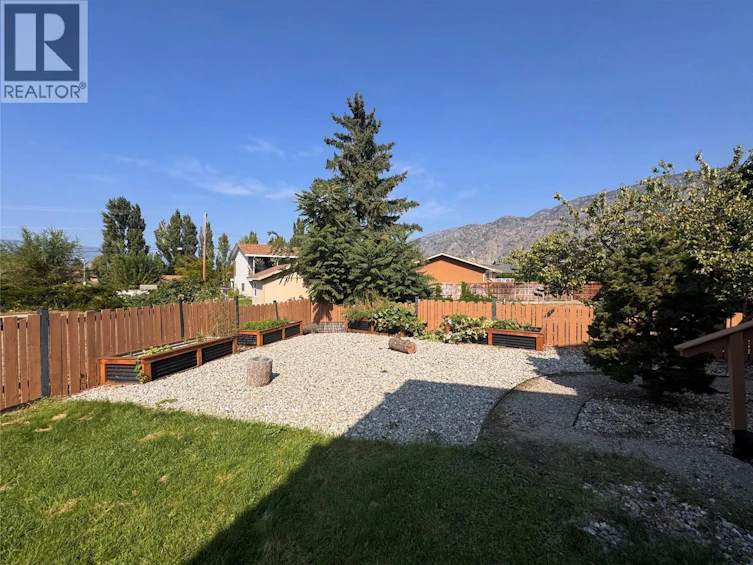 7 Birch Court, Osoyoos, BC, V0H 1V3 - 6