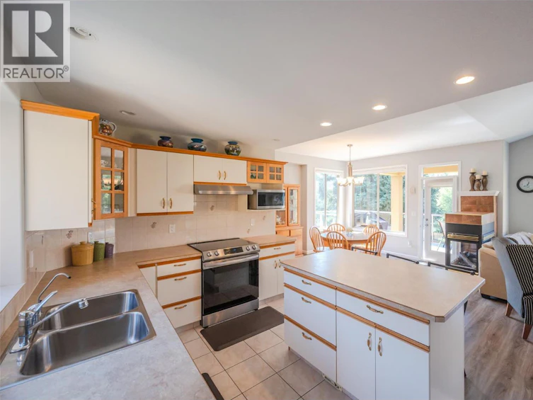 3604 Lobelia Drive, Osoyoos, BC, V0H 1V1 - 11