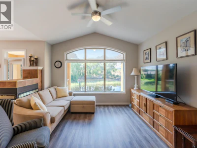 3604 Lobelia Drive - 4