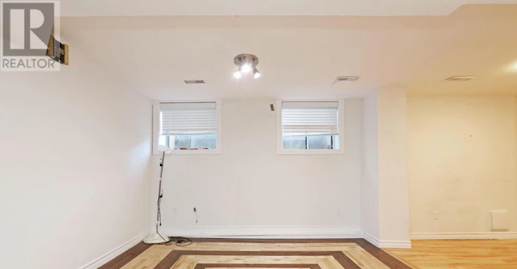 LOWER-212 Glebemount Avenue, Toronto, ON, M4C 3T1 - 6