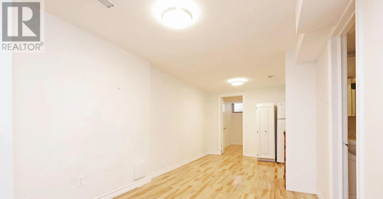 LOWER-212 Glebemount Avenue, Toronto, ON, M4C 3T1 - 19