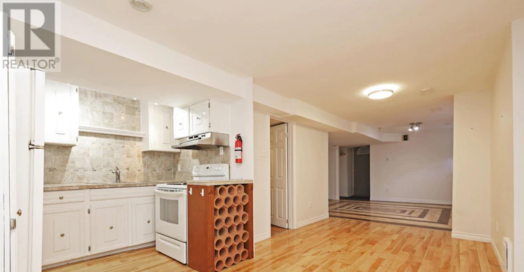 LOWER-212 Glebemount Avenue, Toronto, ON, M4C 3T1 - 13