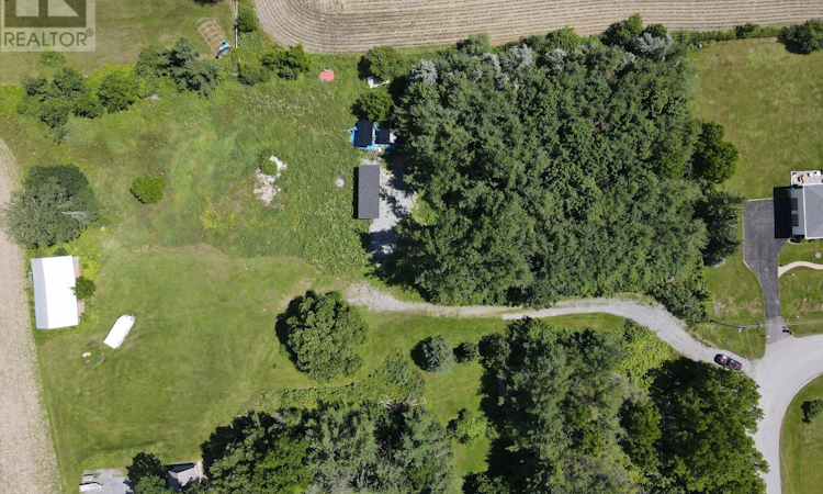 202 Highfield Crescent