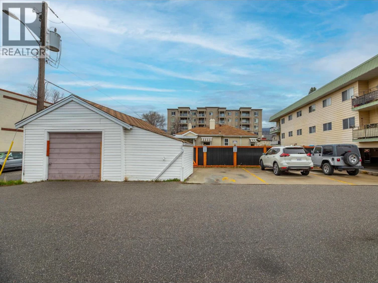 479 Winnipeg Street, Penticton, BC, V2A 5M7 - 38