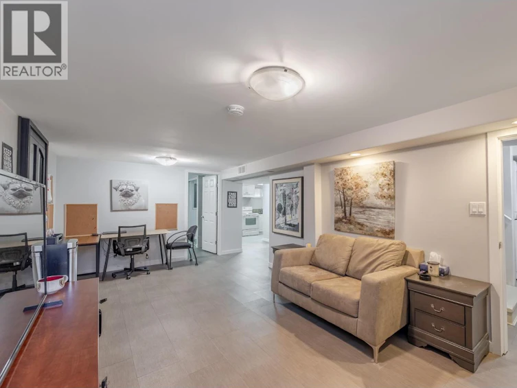 479 Winnipeg Street, Penticton, BC, V2A 5M7 - 23