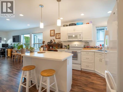 4-4415 Manson Avenue - 2