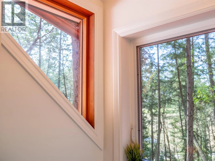 9868 Castle Road, Pender Island, BC, V0N 2M3 - 26