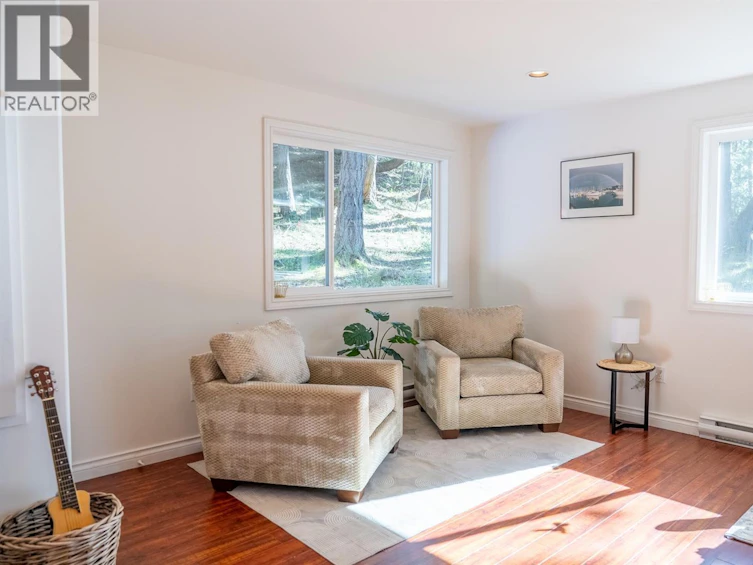 9868 Castle Road, Pender Island, BC, V0N 2M3 - 13