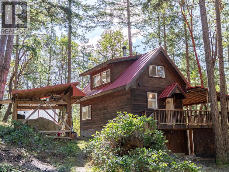 9868 Castle Road, Pender Island, BC, V0N 2M3