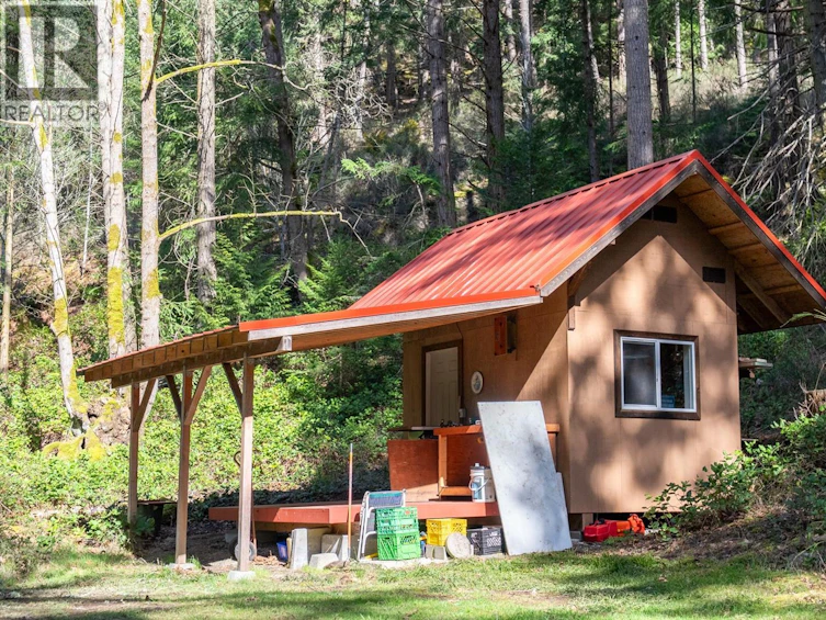 9868 Castle Road, Pender Island, BC, V0N 2M3 - 42