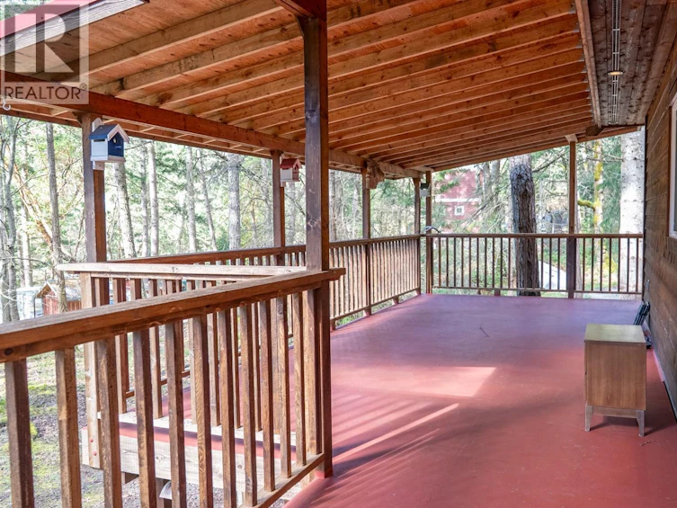 9868 Castle Road, Pender Island, BC, V0N 2M3 - 33