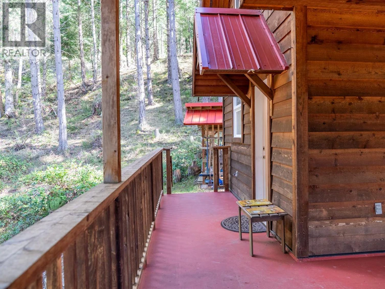 9868 Castle Road, Pender Island, BC, V0N 2M3 - 35