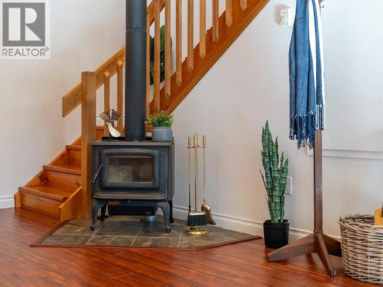 9868 Castle Road, Pender Island, BC, V0N 2M3 - 7