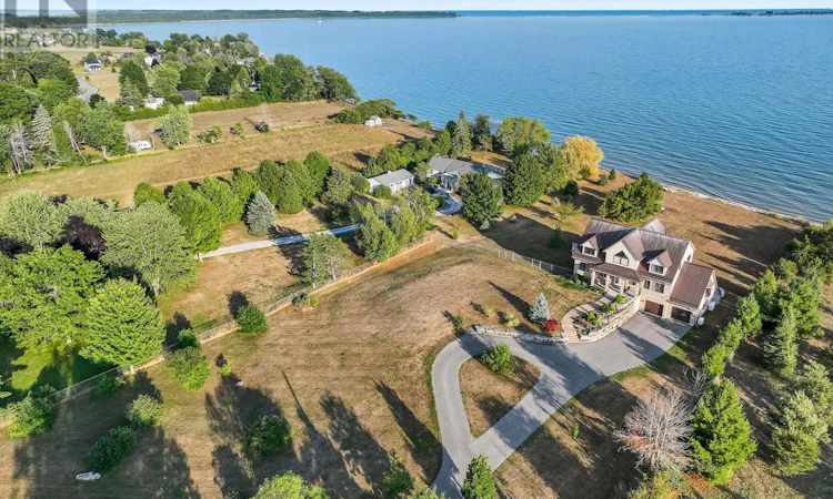263 Lakeshore Road