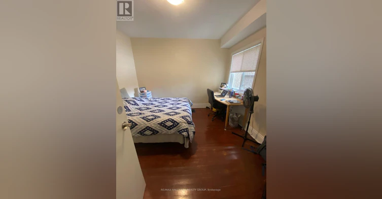 260 Bronson Avenue N, Ottawa, ON, K1R 6H8 - 11