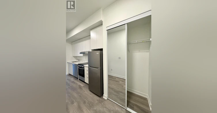 301-165 Canon Jackson Drive, Toronto, ON, M6M 2G1 - 8