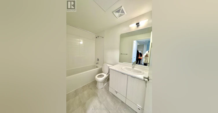 301-165 Canon Jackson Drive, Toronto, ON, M6M 2G1 - 3