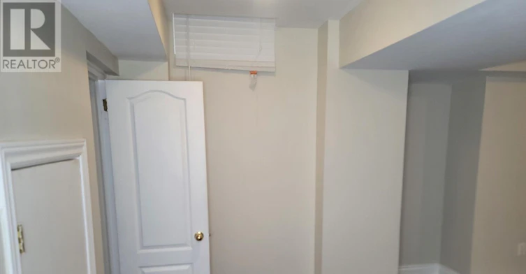 6 Crevice Gate, Brampton, ON, L6R 2X3 - 10