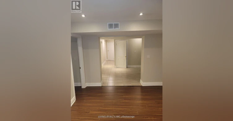 6 Crevice Gate, Brampton, ON, L6R 2X3 - 2